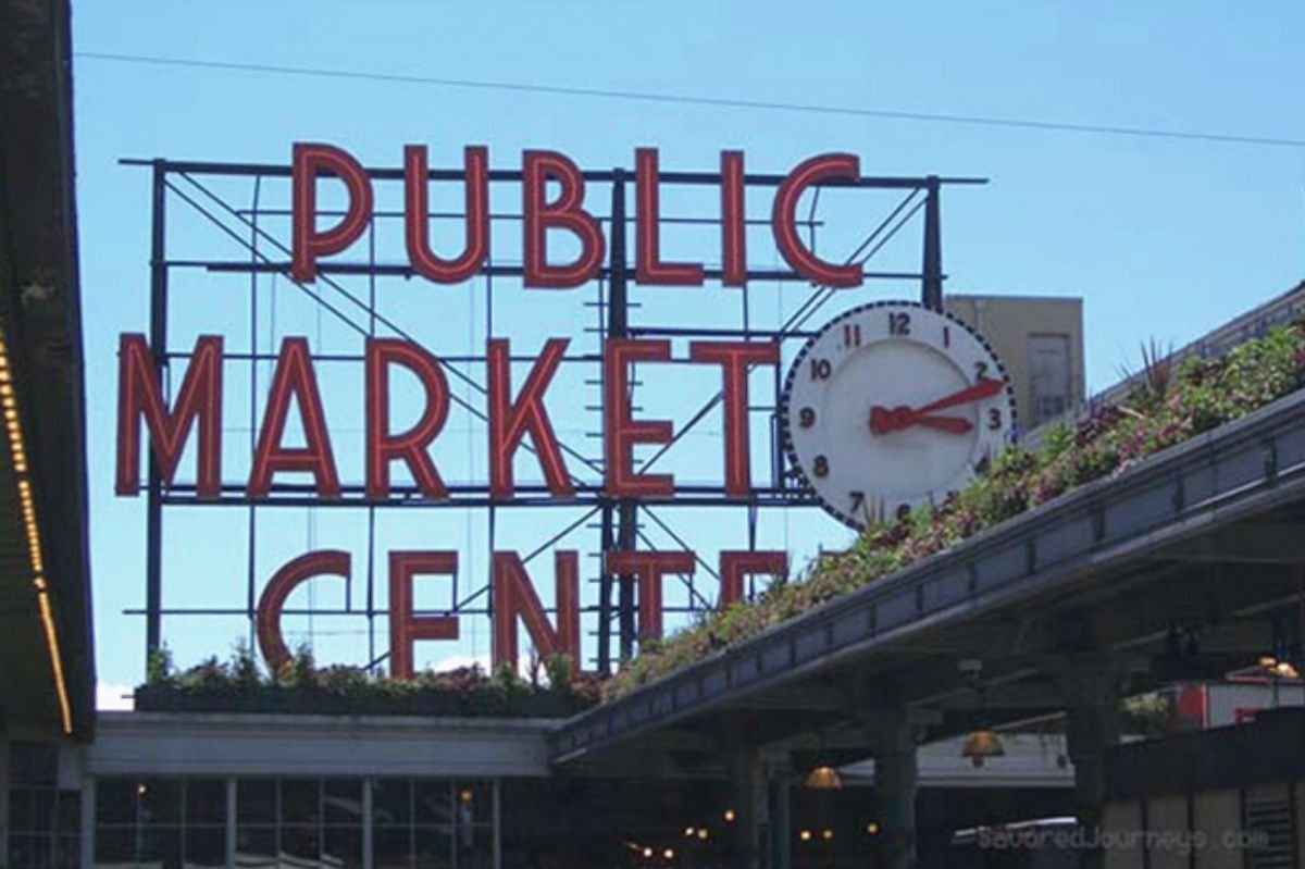 Guide to Seattle's Pike Place Market + Hotels Near Pike Place Market