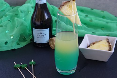 Delicious Drinks & Treats to Celebrate St Patricks Day in Style