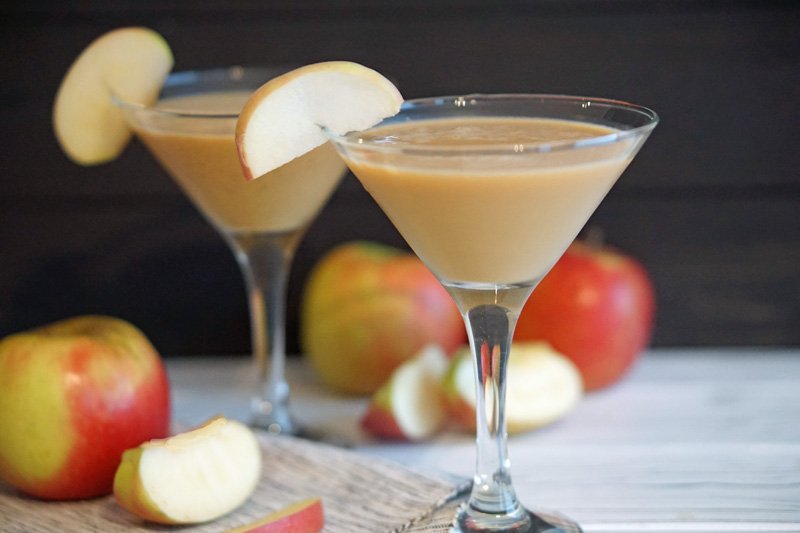 Creamy Caramel Apple Martini