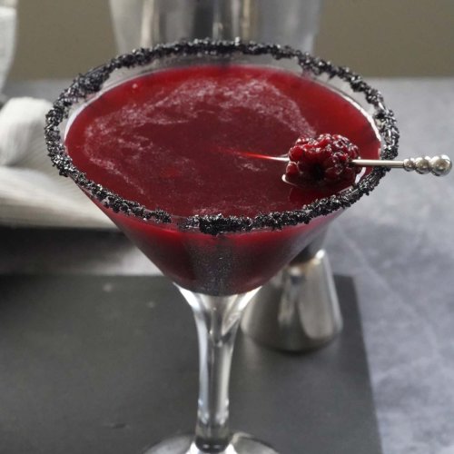 Black Widow Martini: Your Go-To Halloween Cocktail