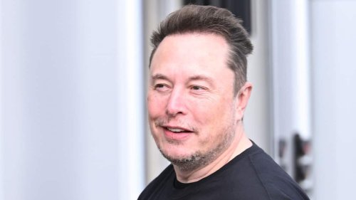 Elon Musk's Starlink issued warning by Australian communications watchdog