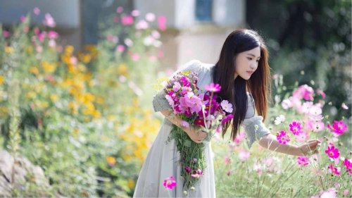 12 Edible Flowers That Deserve a Spot in Your Garden