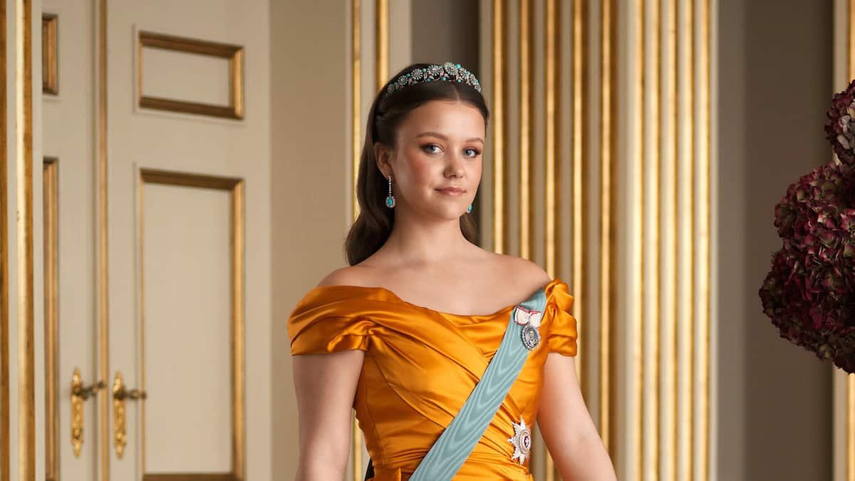 Tiara und Handy: Prinzessin Isabella bedankt sich mit lustigem Foto