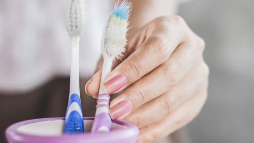 Keimschleuder im Bad? So bleibt die Zahnbürste sauber und hygienisch