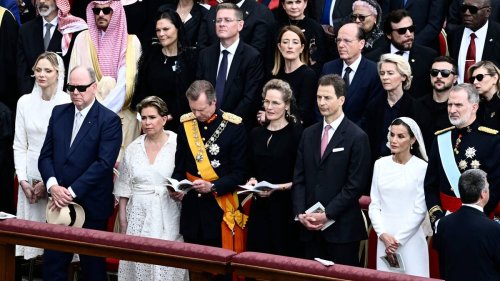 Darum trugen Letizia, Charlène und Mathilde beim Papst Weiss