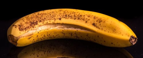 Something Awesome Happens When You Use Banana Peel as an Ingredient