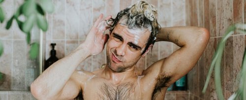 Should You Shower in The Morning or Night? It Depends on One Crucial Factor.