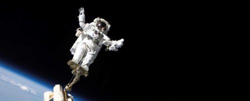 A Horrifying Thing Happens to Your Fingernails After a Walk in Space