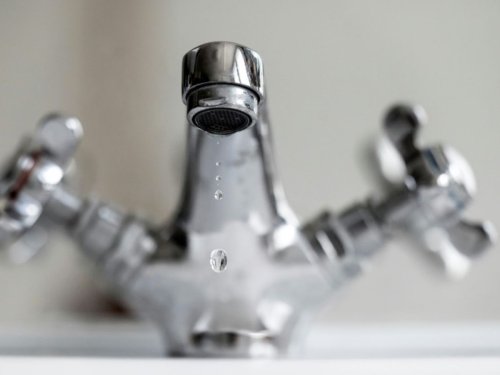 Après le gaz et l'électricité, l'administration veut aussi réduire de 10% sa consommation d'eau - Sciences et Avenir