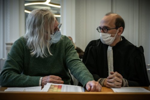 Didier Raoult, chercheur passionné de virus, accusé de "charlatanisme" - Sciences et Avenir