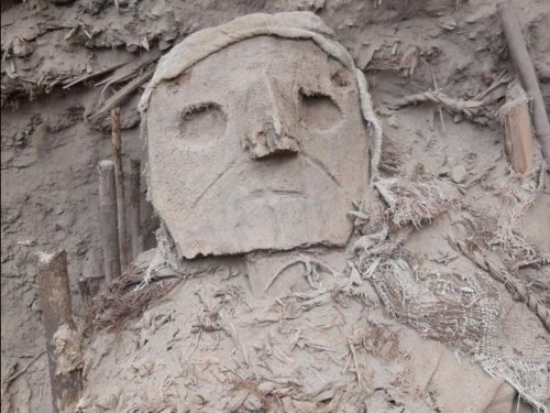 73 momies "en paquets" retrouvées intactes sur le site de Pachacámac au Pérou