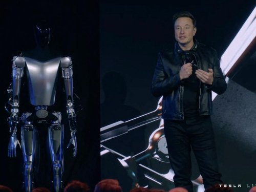 Tesla et Elon Musk présentent un robot humanoïde - Sciences et Avenir