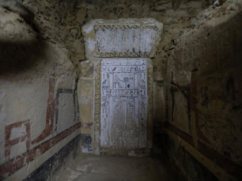 Égypte : découverte de quatre nouvelles tombes de dignitaires pharaoniques et d'une momie - Sciences et Avenir