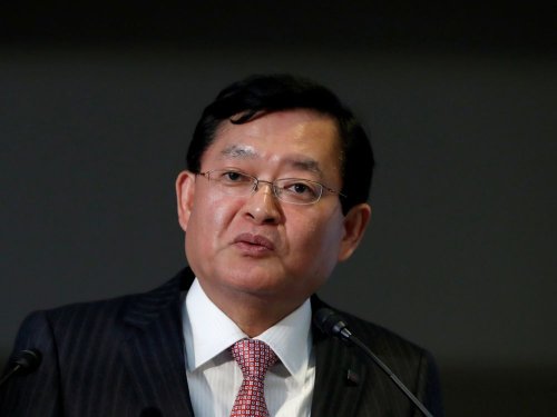 Démission du PDG de Toshiba sur fond de discussions sur un rachat du groupe