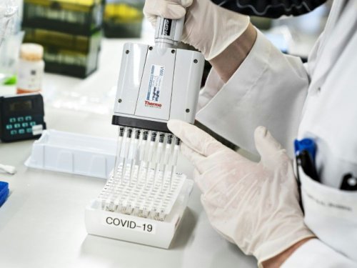 Le vaccin BioNTech/Pfizer semble efficace contre le variant anglais, selon des études préliminaires