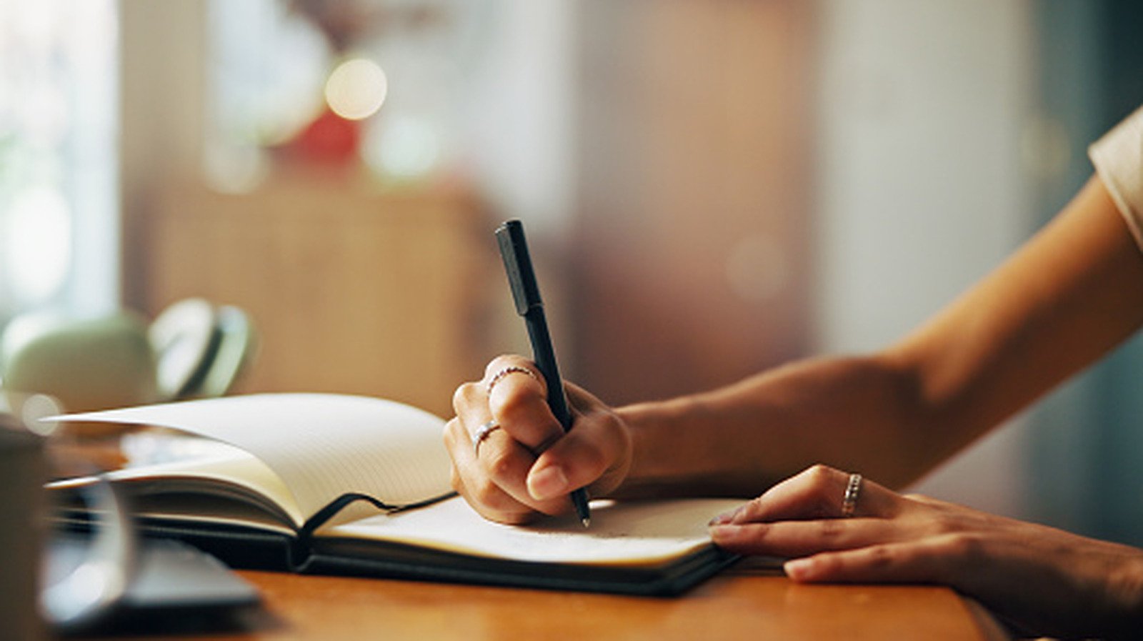 Scientists May Have Solved The Mystery Of Why 90% Of People Are Right-Handed - cover