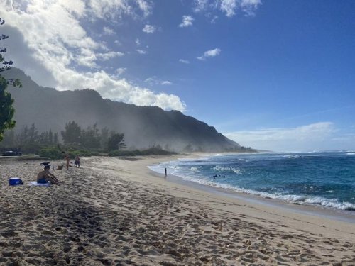 Giant sea salt aerosols play major role in Hawai‘i’s coastal clouds, rain