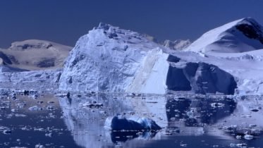 Hidden Ecosystems? NASA’s New Evidence of Vast Life Lurking Beneath Antarctic Ice