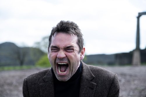 “I hated wearing a Rangers top” says Hibs-daft actor Dougray Scott in new interview