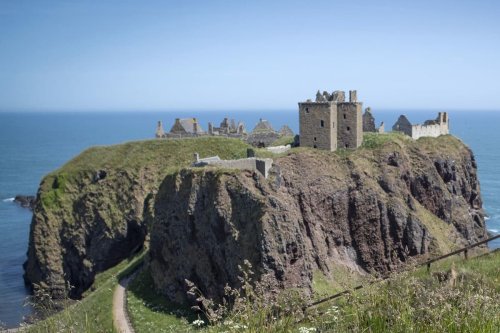 Scottish castle seeks keeper for famous landmark | Flipboard