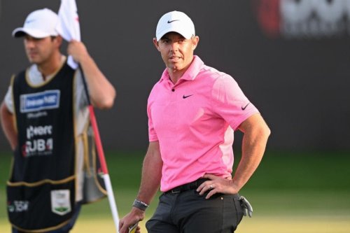 Dubai Desert Championship: Calum Hill still in mix after Rory McIlroy repeats 18th-hole slip up