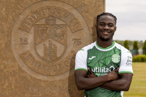 Hibs signing spree continues with arrival of French forward Élie Youan