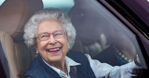Queen's iconic HRH1 license plate goes missing as imitation expected to fetch more than £2.6 million