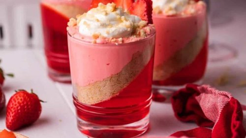 Super Easy Desserts You Can Whip Up Quick