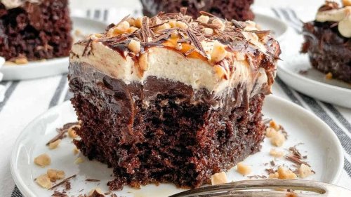 17 Delicious Poke Cakes