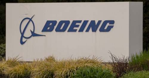 Engineering union and Boeing face off in fraught pilot contract dispute
