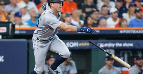 Mariners Bringing Back Utility Man Dylan Moore On Three-year Deal ...