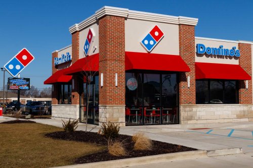 Domino's Pizza: Strong Dividend Growth At A High Valuation