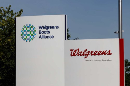Walgreens Earnings Preview: Revenue Estimates Holding Up; It's A Cost Structure Problem