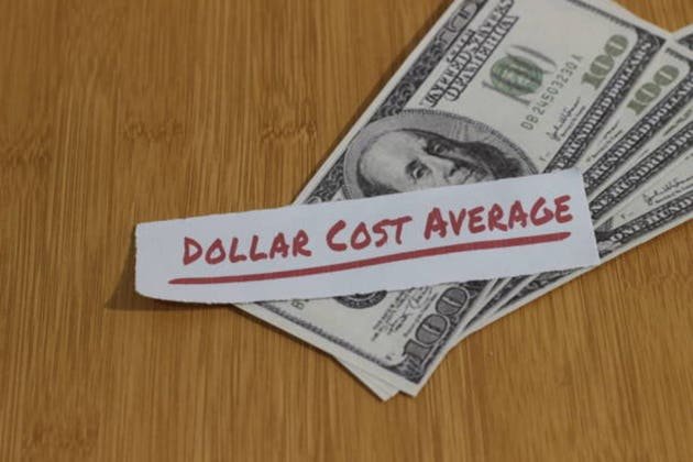 Trader calls dollar cost averaging a 'scam,' sparking heated debate (SP500:)