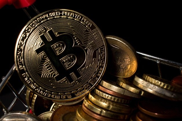 Bitcoin lacks direction as precious metals outshine crypto (BTC-USD:Cryptocurrency)