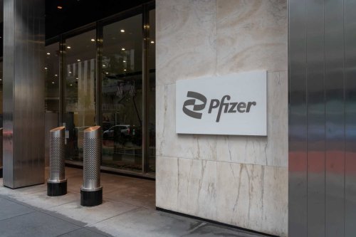 Pfizer: I Am Locking In 7.5% Dividend Yield Before Earnings (NYSE:PFE)