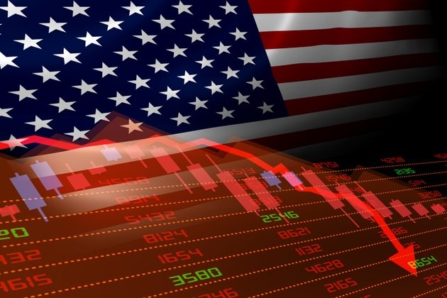 Everything selling off: BTC, ETH, Silver, SP500, Nasdaq—where's money going?