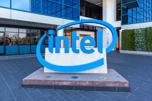 Long Intel, Short AMD: The King Is Coming Back