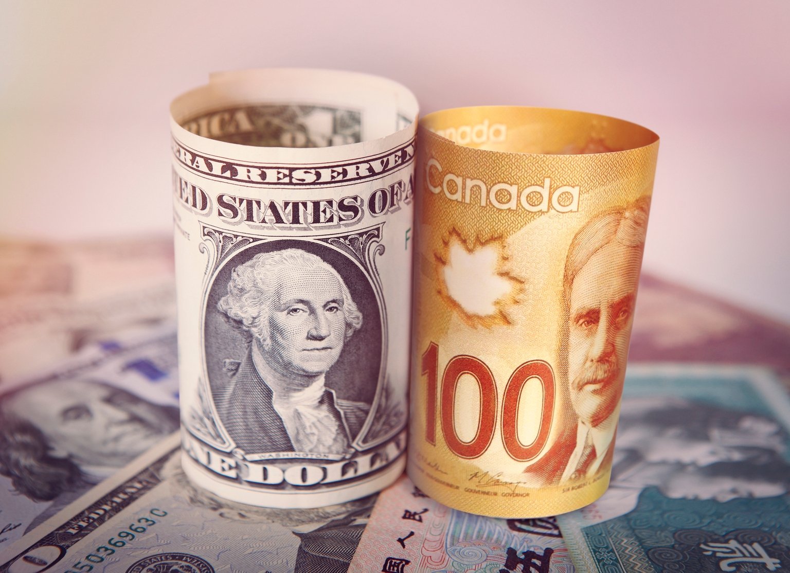 USD/CAD Outlook: Head Shoulder Pattern In Play As Fundamentals Provide Interesting Dilemma
