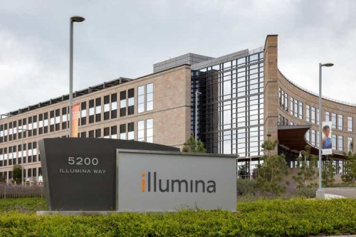 Illumina names Hologic CEO as chair, elects Edwards CFO to board