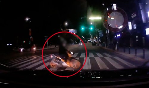 [영상] 교통사고 뒤 사라진 오토바이 운전자, 제보자는 ‘황당’