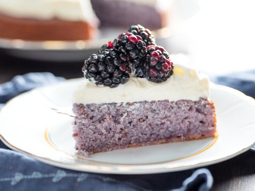 Blackberry Cake With Cream Cheese Frosting Recipe
