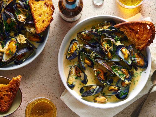 The Best Moules Marinières (Sailor-Style Mussels) Recipe