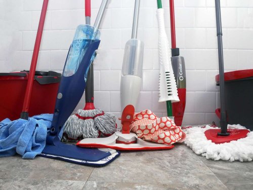 We Soaked, Wrung, and Scrubbed for Days to Find the Best Mops for Cleaning up Kitchen Messes