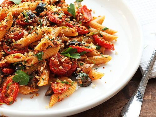 Triple Garlic Pasta With Oven-Dried Tomatoes, Olives, and Breadcrumbs Recipe