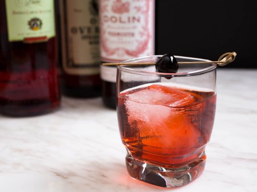25 Classic Cocktail Recipes Everyone Should Know