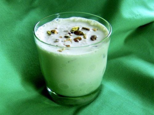 Pistachio Milkshake Recipe