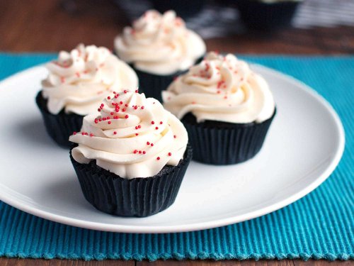 The World of Buttercreams: 6 Varieties to Try at Home