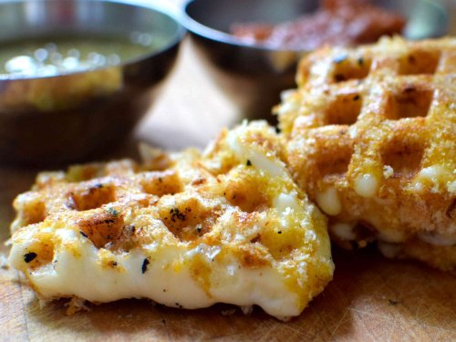 Waffle Iron "Fried" Cheese (Queso Frito) Recipe