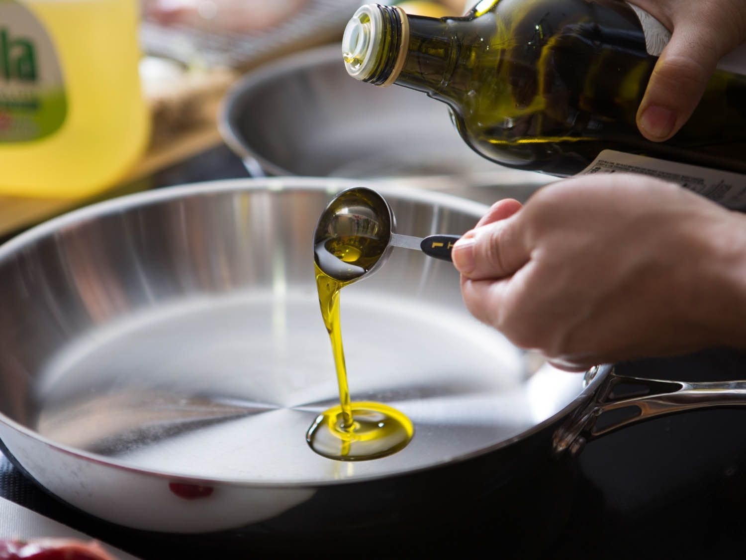 Cooking With Olive Oil: Should You Fry and Sear in It or Not?